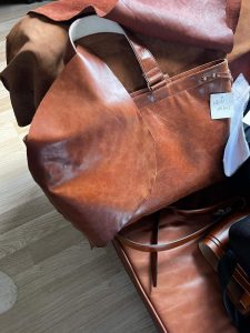 Handmade leather tote bag made with full grain leather from Asen Tannery